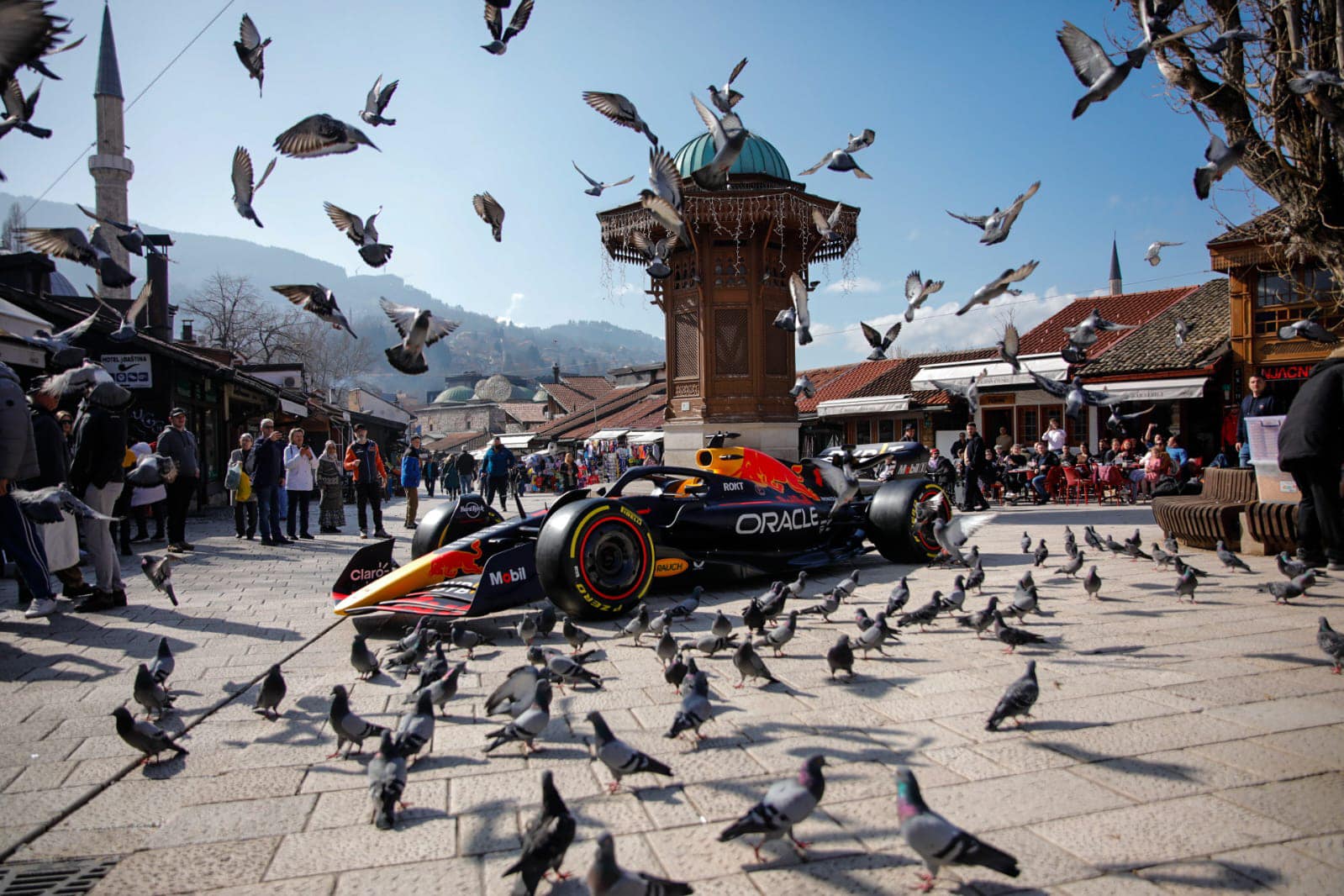 Šampionski Red Bull Racing bolid stigao u Sarajevo